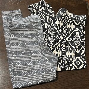 PINK Victoria's Secret Black and White Patterned Leggings